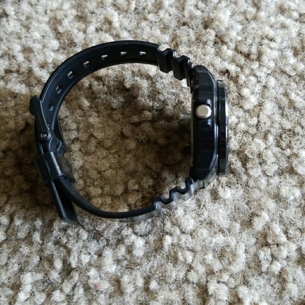 Casio watch - Picture 4 of 4